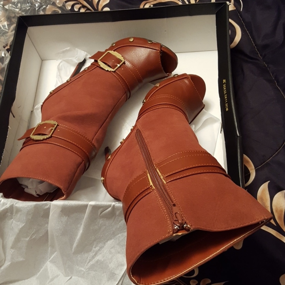 Scene "Burnt Orange" Booties